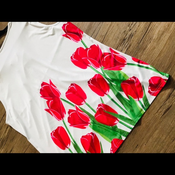 Lily by Firmiana size 3XL Floral Tunic with tulips - Picture 5 of 6